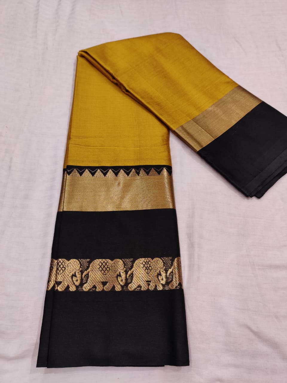 Kanchi Big Border Soft Sico  Silk  Saree  Yellow and Black