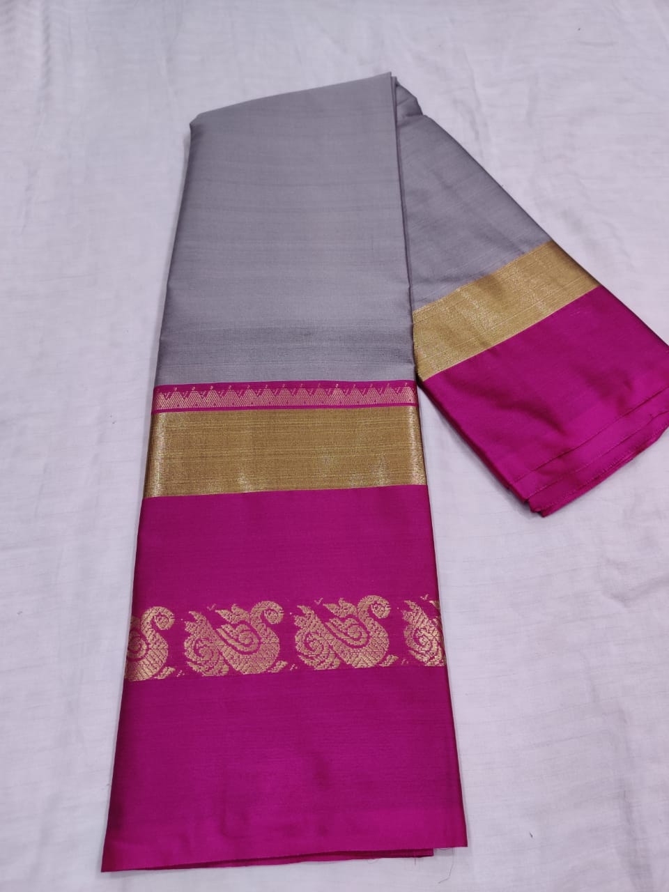 Kanchi Big Border Soft Sico  Silk  Saree Gray & Pink