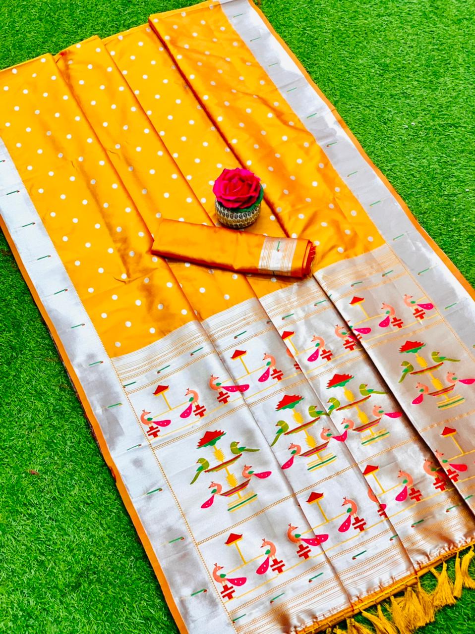 Muniya Brocade Paithani