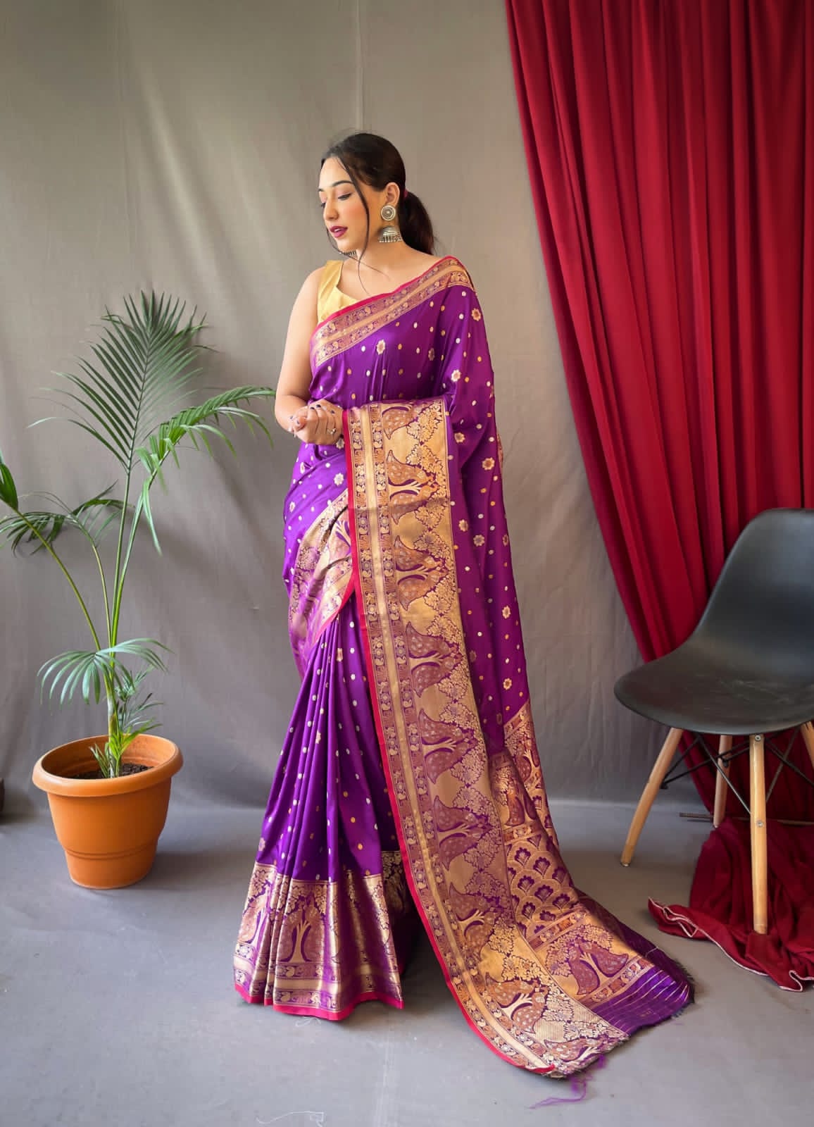 Pure Soft Silk Kanchipuram Saree with Silver and  Gold Zari