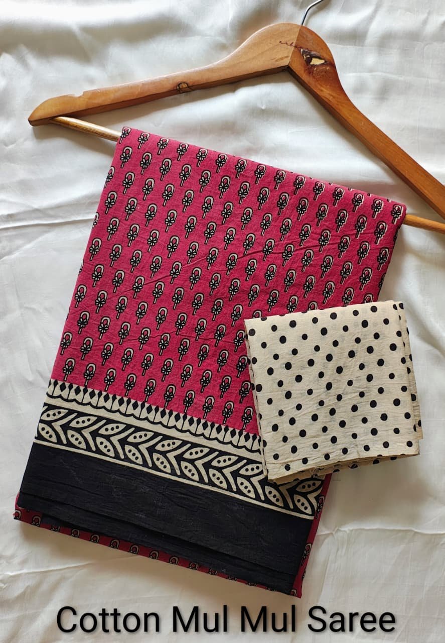 Hand block Printed Mul Cotton Saree with Blouse Piece