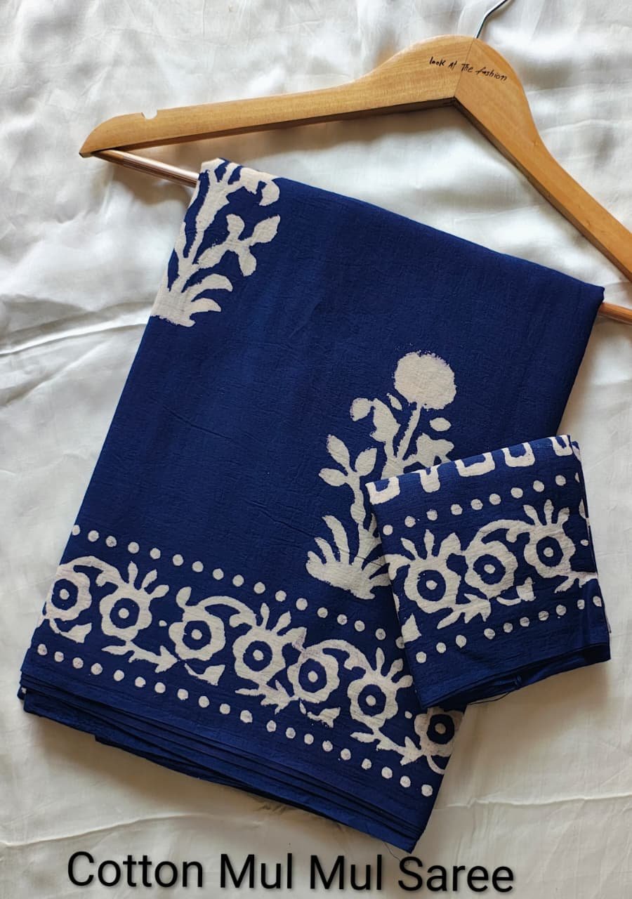 Hand block Printed Mul Cotton Saree with Blouse Piece