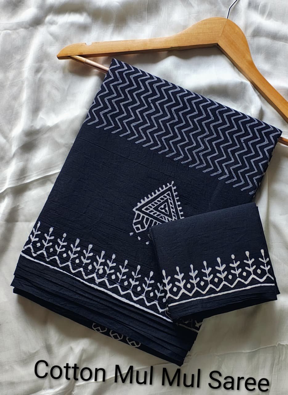 Hand block Printed Mul Cotton Saree with Blouse Piece