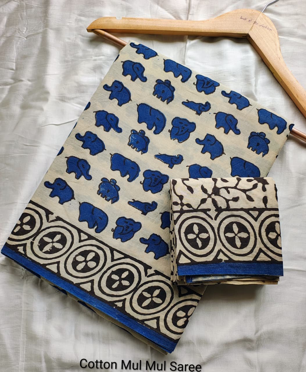 Hand block Printed Mul Cotton Saree with Blouse Piece