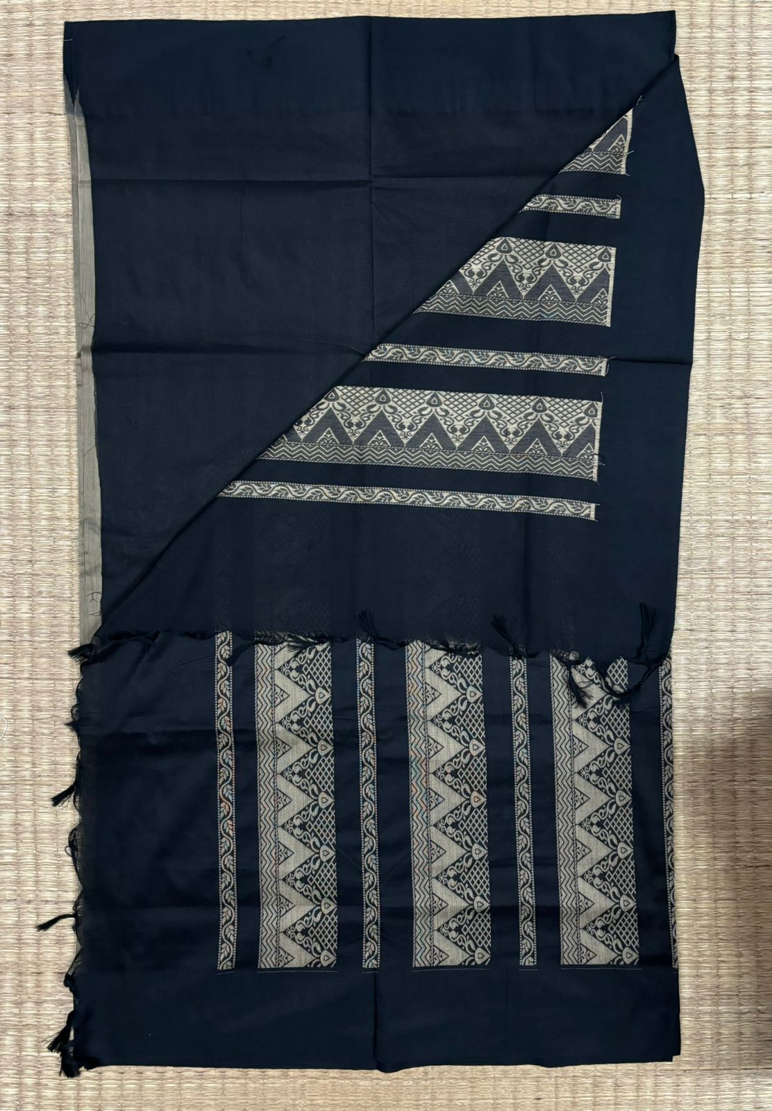 Alternative view of Kalyani Gopuram Border Saree