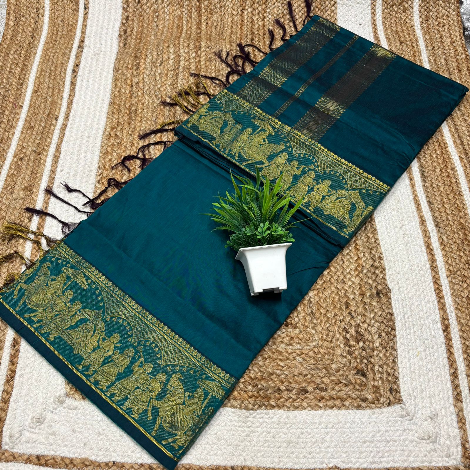 Premium Cotton Pallakku Border Saree