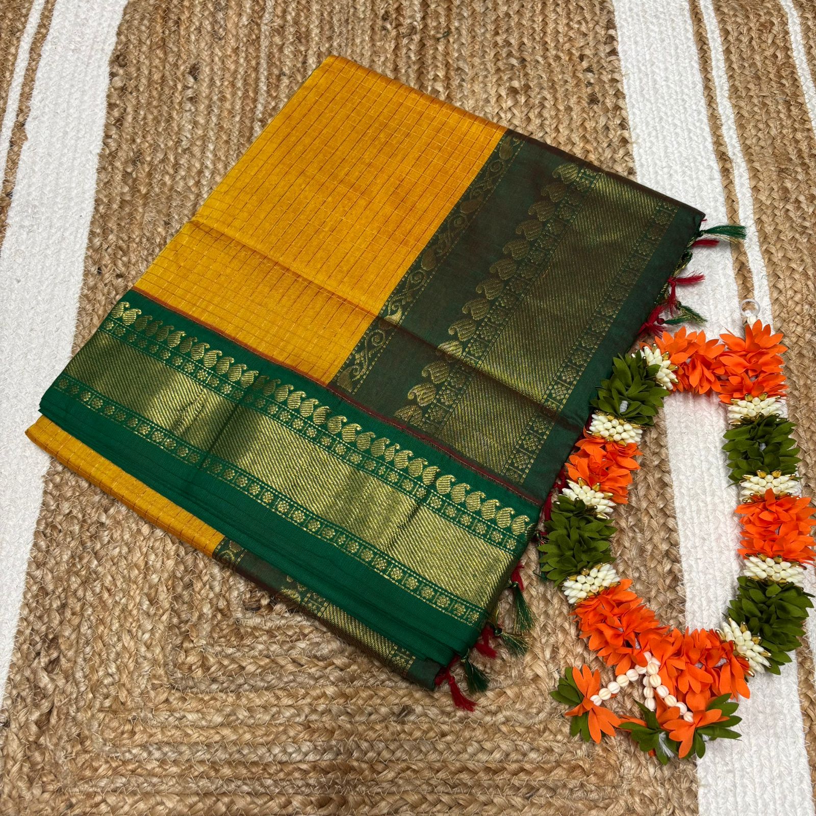 Zari checks all self Saree