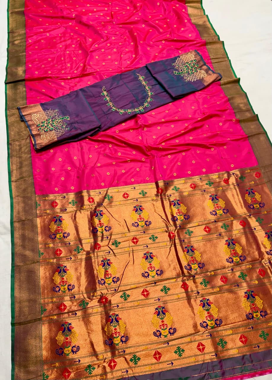 Alternative view of Laxmi Kadiyal Paithani