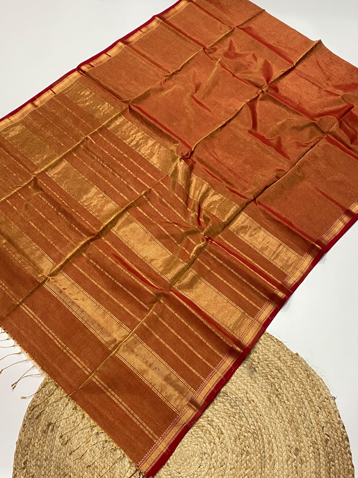 Traditional Pure Maheshwari Handwoven chatai border Tissue Saree