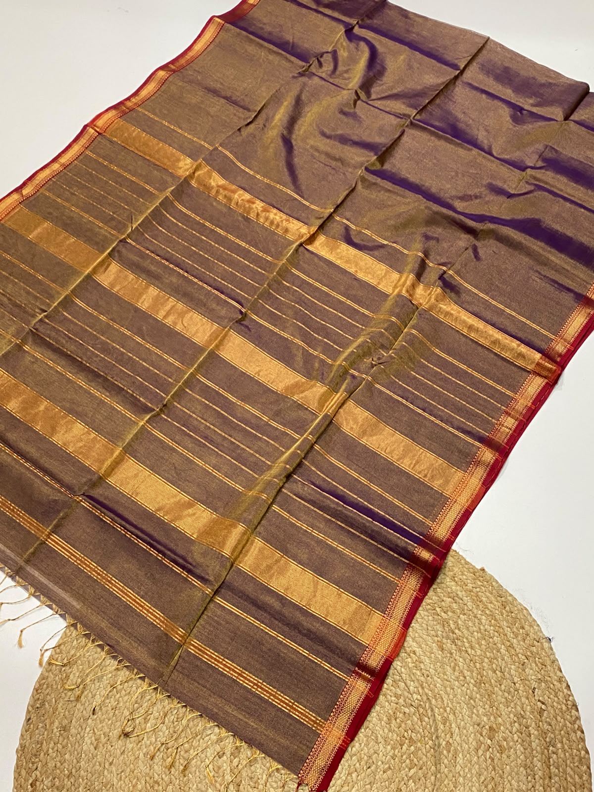 Traditional Pure Maheshwari Handwoven chatai border Tissue Saree