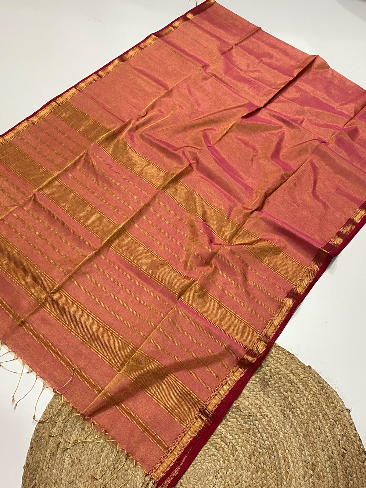 Traditional Pure Maheshwari Handwoven chatai border Tissue Saree