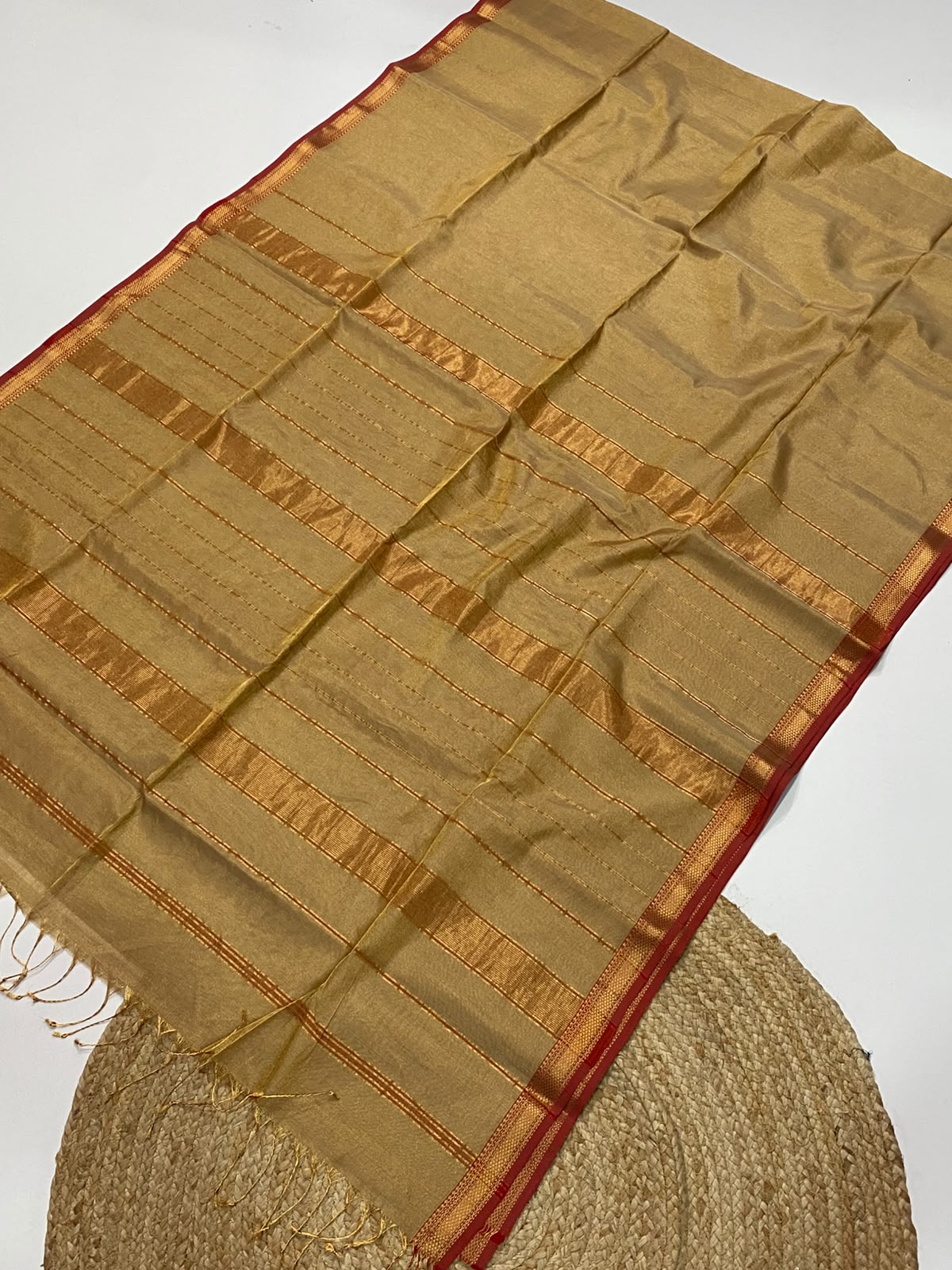 Traditional Pure Maheshwari Handwoven chatai border Tissue Sarees