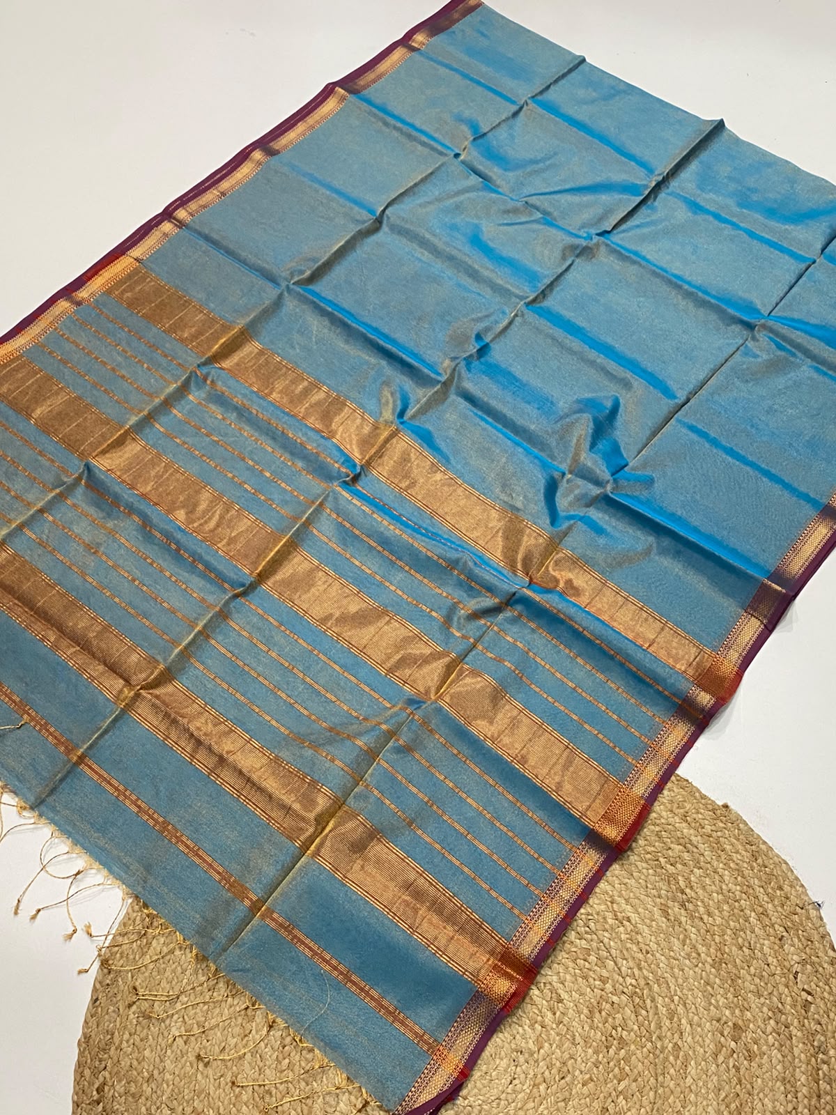 Traditional Pure Maheshwari Handwoven chatai border Tissue Saree